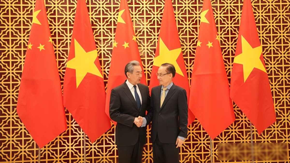 中越刚握手言欢，转头就互相指责，南海这盘棋越来越难看3月17号，中越举行了一