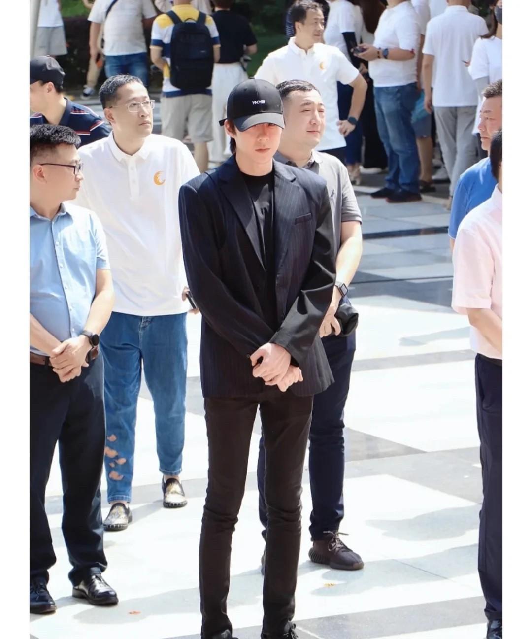 刘宇宁红不起来原因很简单不是因为长得丑，也不是因为剧本不行，而是因为刘宇宁他