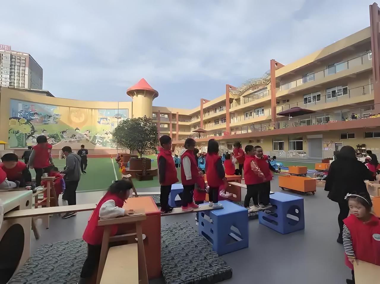 2025年全国人口下降，又少了339万人。相当于减少了一个宝鸡市的人口还多。