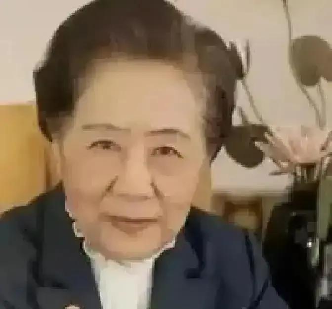 1973年，女科学家吴健雄回国，见到周总理后：我有句话不知道该不该说，周总理顿了