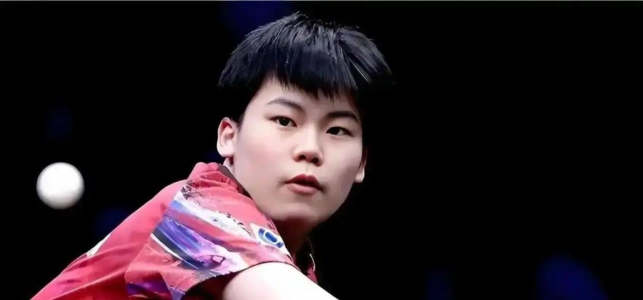松岛辉空6930分坐上了世界第一。王楚钦6157分排在第四。林诗栋3642分排在第九。前三名里，一个