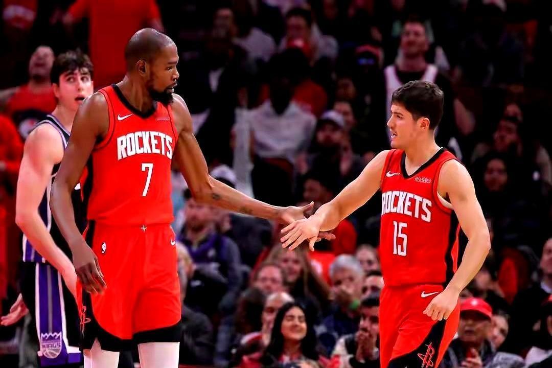 阿门现在只交了60分的卷，但火箭给的题是100分的难度。上赛季他还是个空切吃