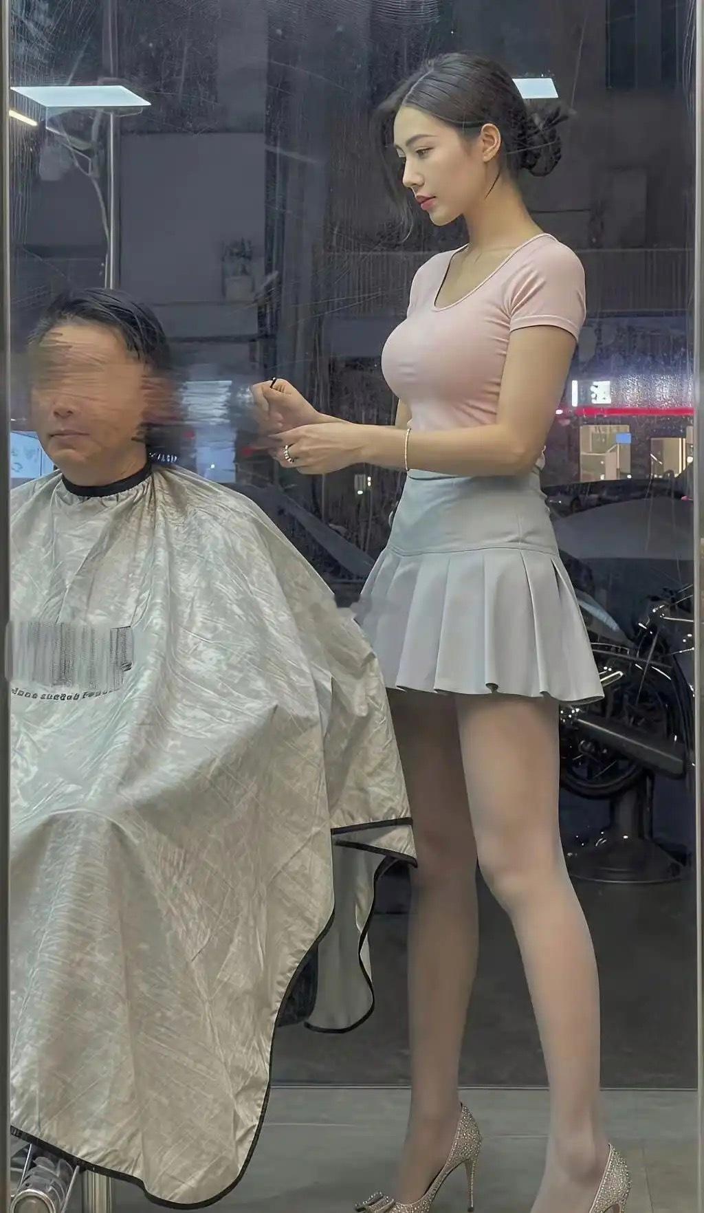 理发到最后了，为什么理发师要换鞋？