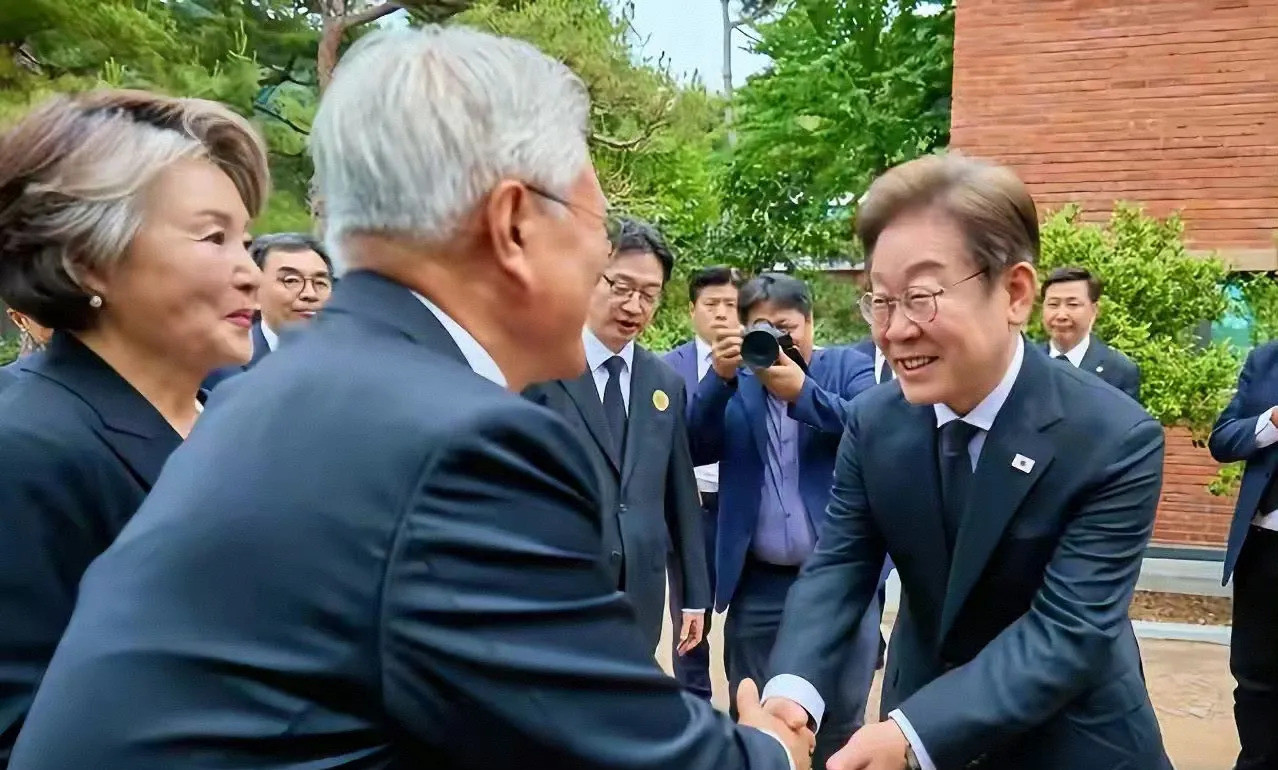 新总统上任，火烧韩国财阀韩国新总统李在明，刚上任就火药味