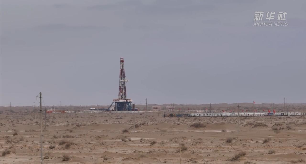 2.16亿吨！中国在“万米深渊”打出超级油气田，美俄彻底慌了在塔克拉玛干沙漠