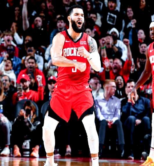 火箭狂轰西部第三，主教练却盯着手里的技术统计单直冒冷汗。每场比赛这帮天才要