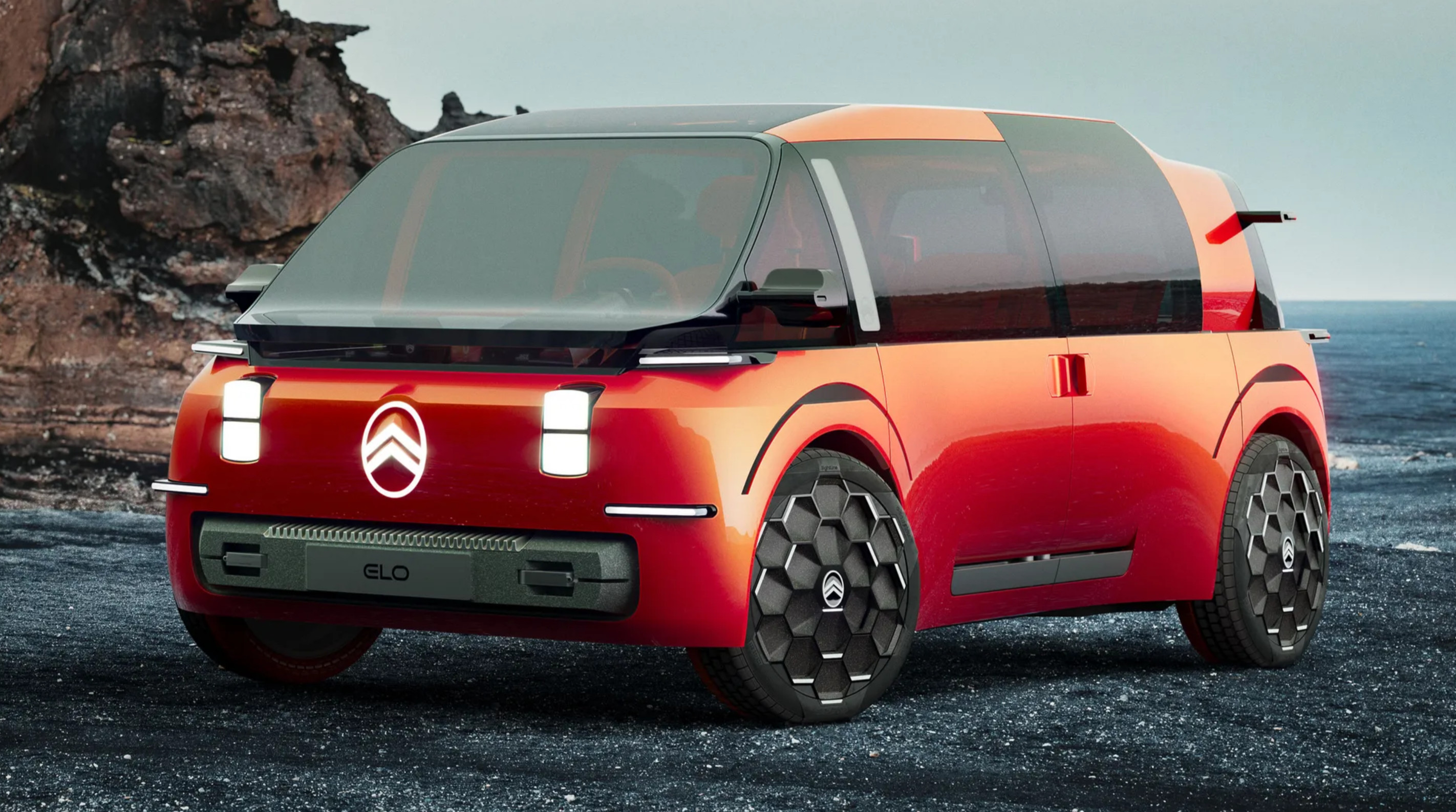 雪铁龙Elo概念车纯电后驱六座普通尺寸的变态休旅风格MPV——可以在车里酣眠