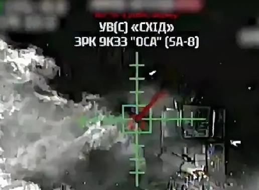 在俄占顿涅茨克郊区开展的摧毁俄军装备的行动：乌克兰国防军第7空降突击军报告称，