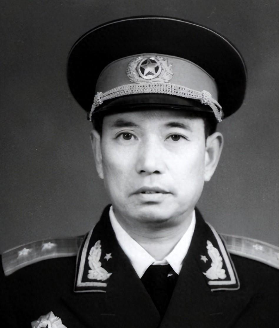 吴克华晚年曾专程拜访李德生表达感谢，面对吴克华的致谢，李德生为何只是摇头表示这是