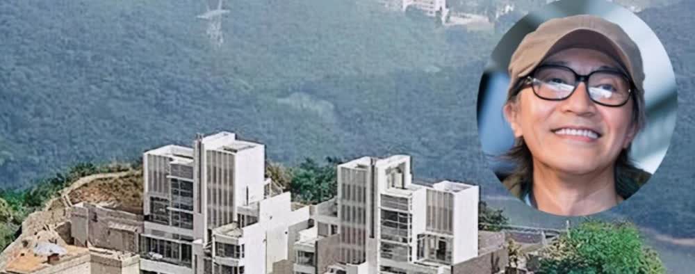 1990年，周星驰花475万买下峰景花园，朋友都笑话他:“这个地方根本就不值钱！