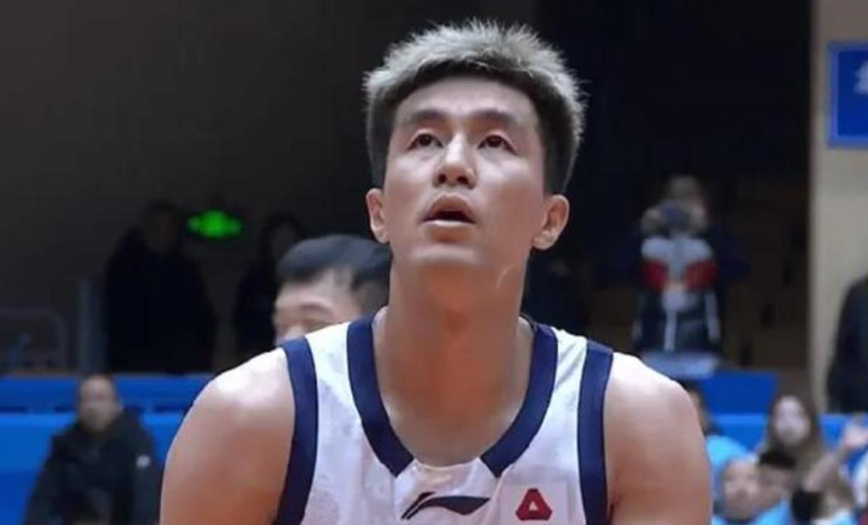 郭艾伦焕发第二春，球迷：技术CBA最顶级，有些赵继伟做不了！CBA常规赛第一轮