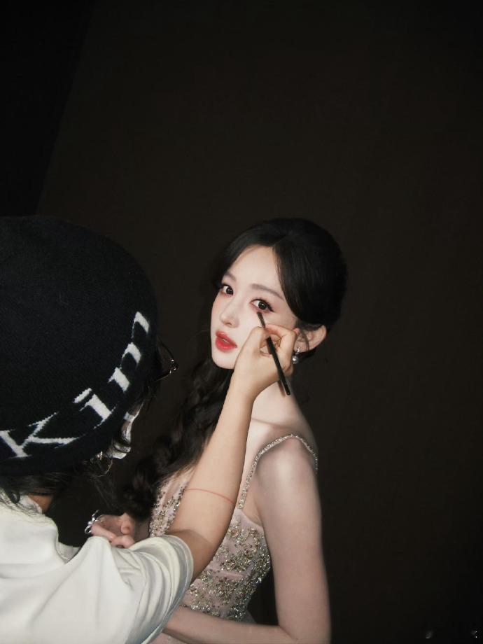 娜扎这才叫顶级美女谁懂娜扎的美有多无解！真正的脸在江山在，顶级美貌实至名归，出