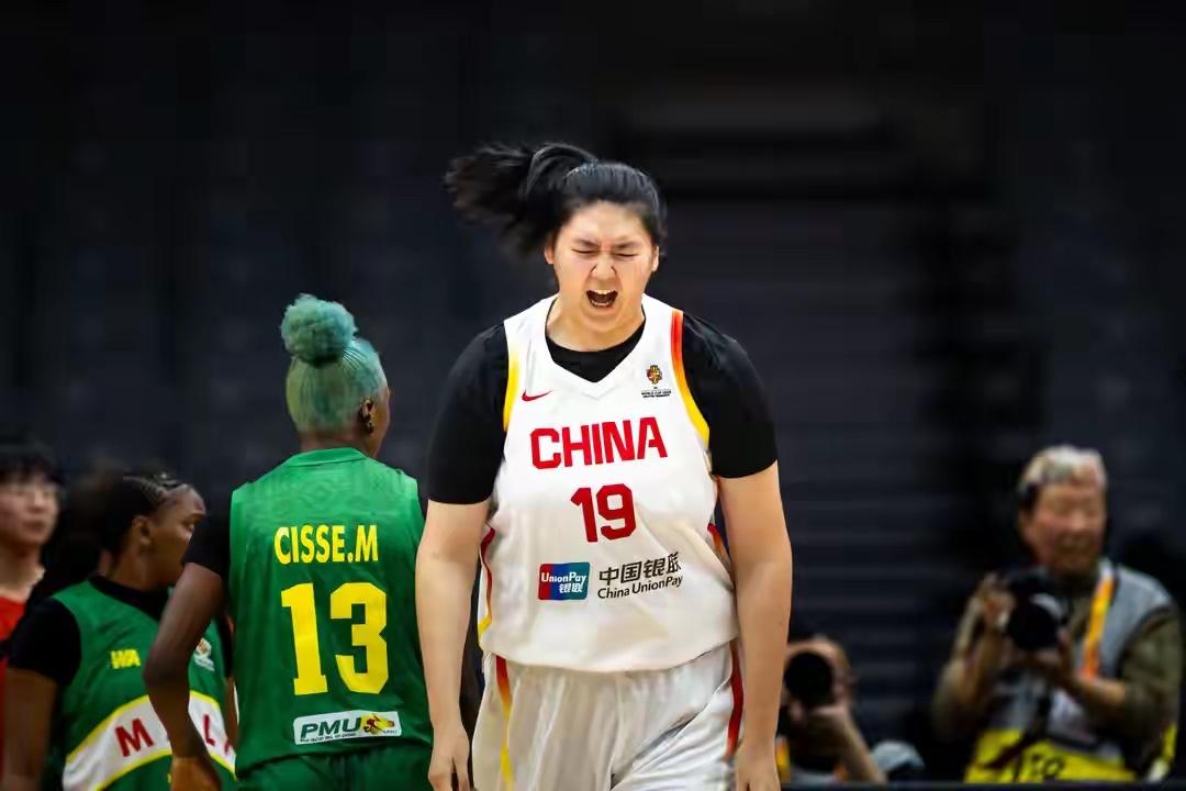 今晚可以不上张子宇，因为比利时的三分球太准了张子宇的能力，目前只应用于外线投