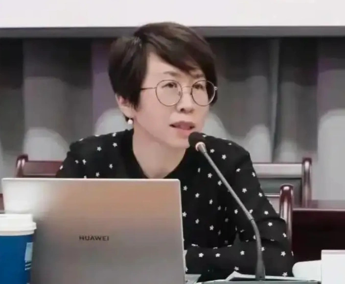 网友建议：应明确国内高校的思政、法学、新闻传媒、宗教伦理等人文社科领域的学院、学