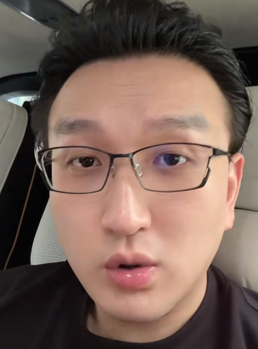 网红博主“妖怪”威胁叶柯必须退网，否则曝光她所有事情，难怪昨天叶柯在直播间说，要
