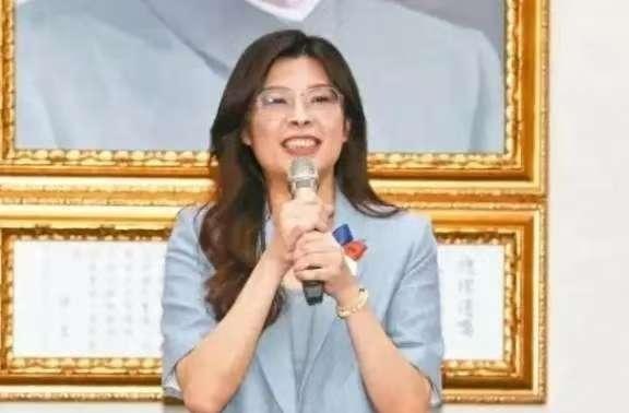 郑丽文罕见的谈到了，两岸统一问题！她表示，统一有两个条件，第一是要和平，第二是要