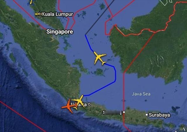 大战可能马上开始了，雷达显示，印太地区有三架空中加油机从日本起飞，它们避开了所有