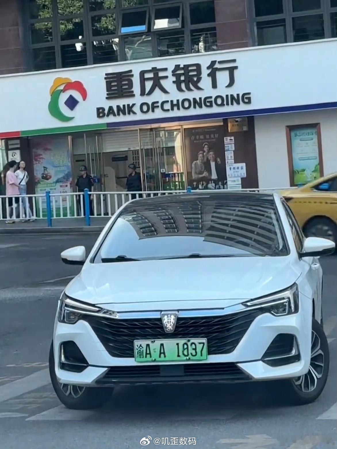 卧槽，这车厉害！​​​