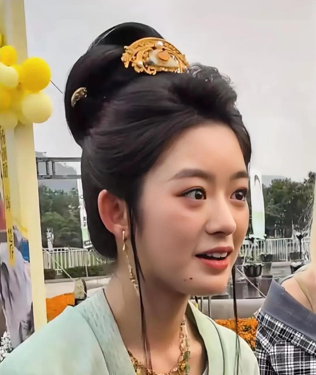 面相真的是门玄学就说黄杨钿甜吧大家发现没，她和孙俪，朱媛媛有个共同点，都是圆