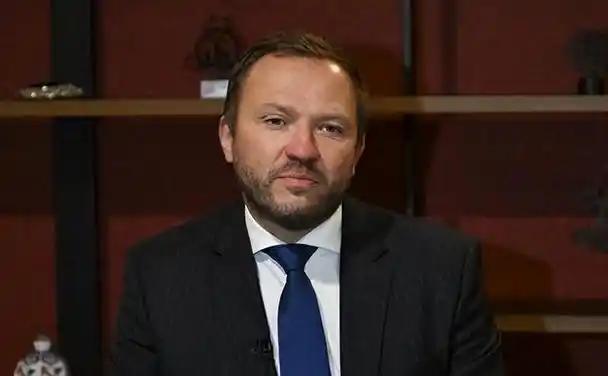 不愧是三傻。爱沙尼亚外交部长马古斯・察赫纳强调，如果中国想与爱沙尼亚保持良好关系