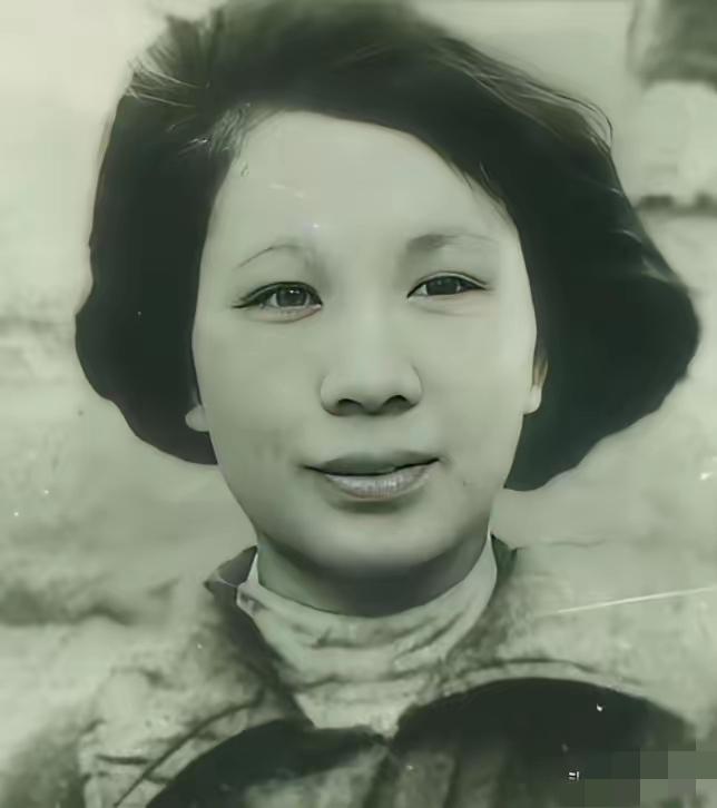 1949年,渣滓洞大屠杀中,盛国玉在枪响前倒地装死,不久,特务进来补枪,谁料,他