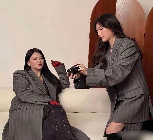 李湘和王诗龄的生活已经超越了现实生活，好像童话故事，感觉母女两有点不食人间烟火的