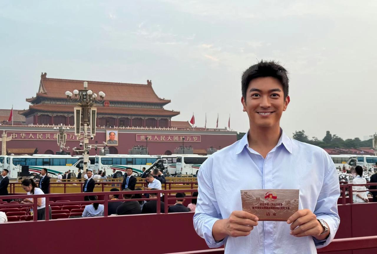 有梦想真的了不起！今天的阅兵仪式，杜江算是彻底自豪了一回！原来这场面不是多