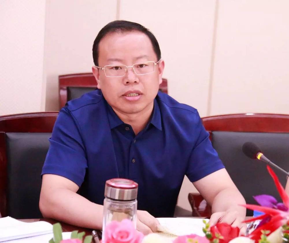 违反国家法律法规, 赌博! 毕节市委原常委潘发勇被“双开”
