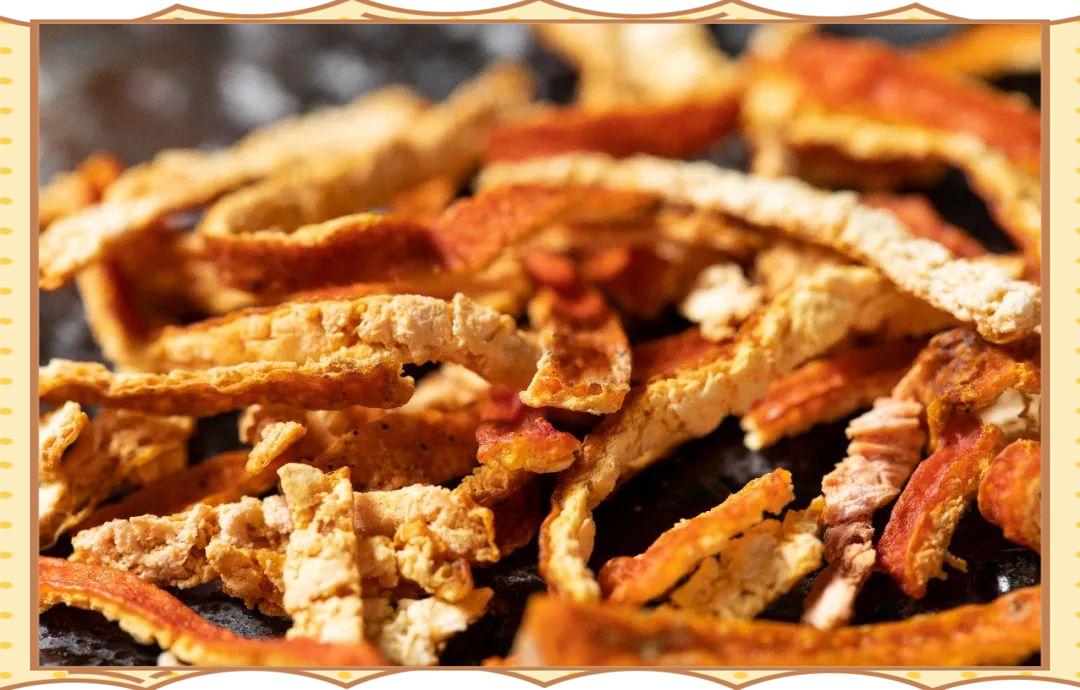 家里晒的橘子皮，能当做陈皮吗？煮水喝有散结的作用吗？ 很多人吃完橘子后，会把