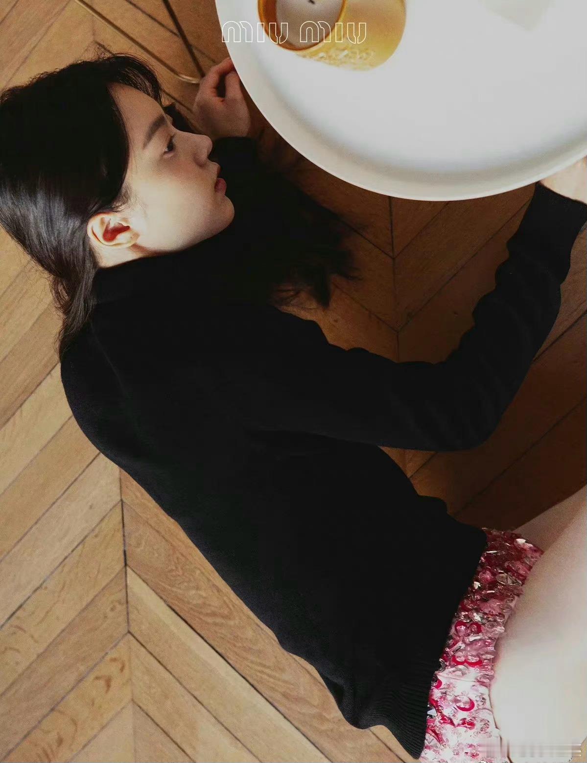赵今麦miumiu活动出图赵今麦miumiu钻内
