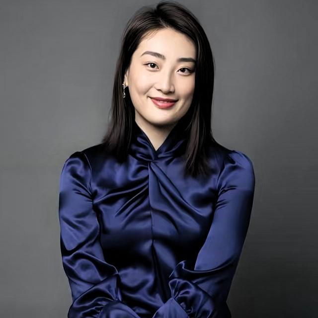 有一种预感宗馥莉不会再翻身了不是因为她没钱了，也不是因为她没有能力，而是老宗