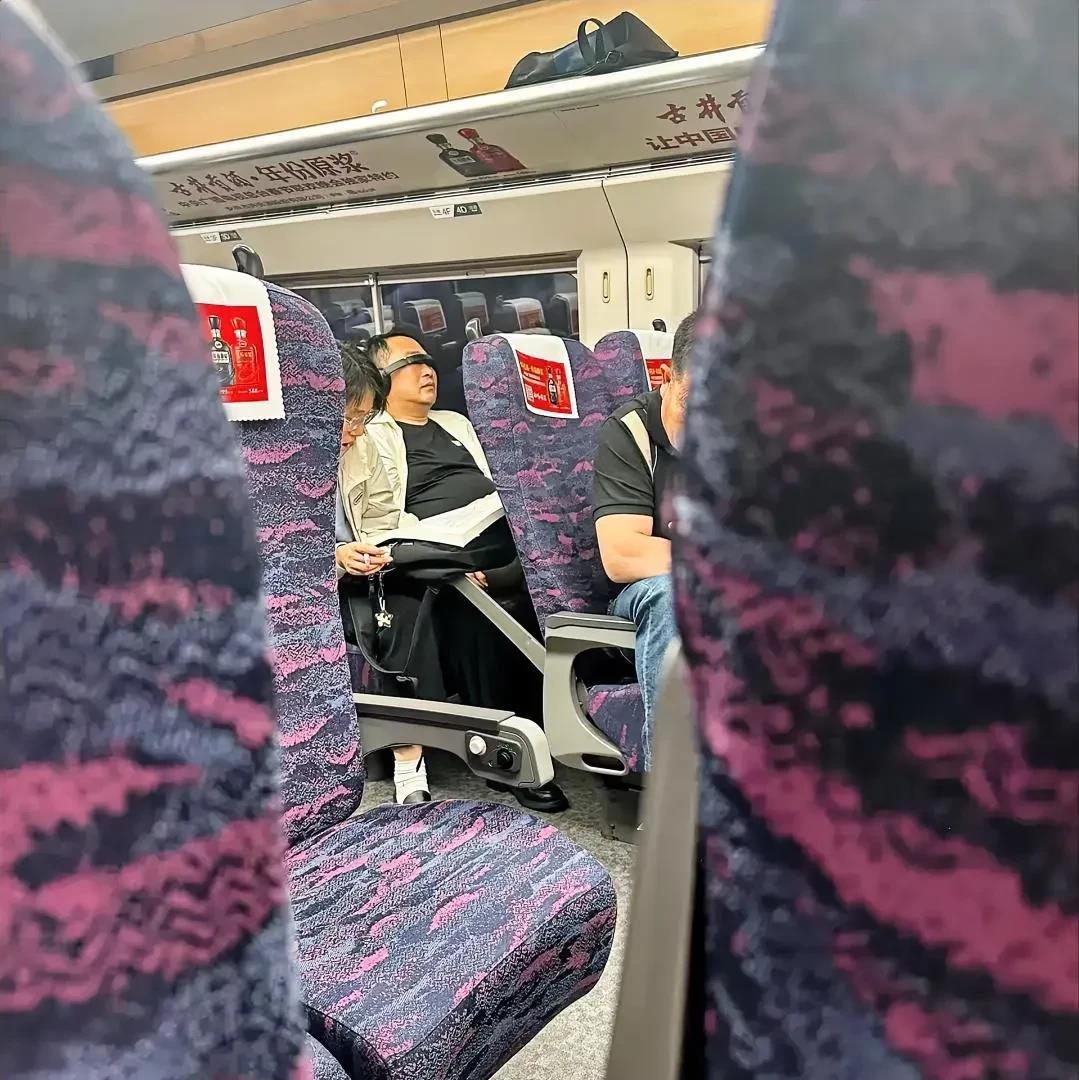 原来耳机可以这么戴