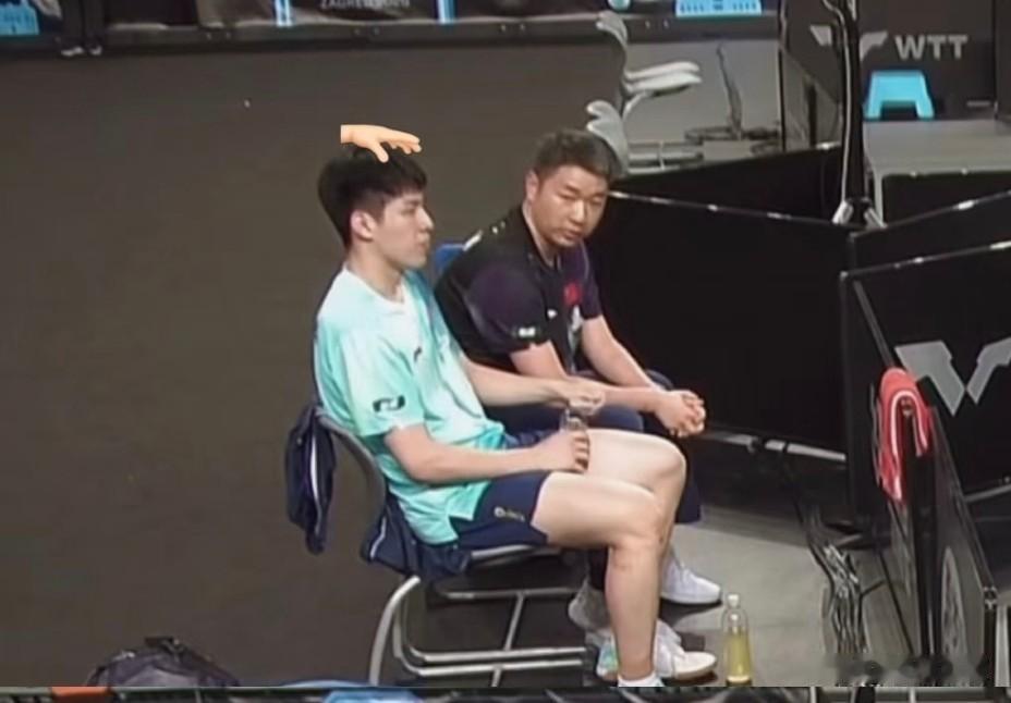 终于明白，王皓为什么把伦敦世乒赛最后一个名额给了梁靖崑，温瑞博当时才是国乒第三