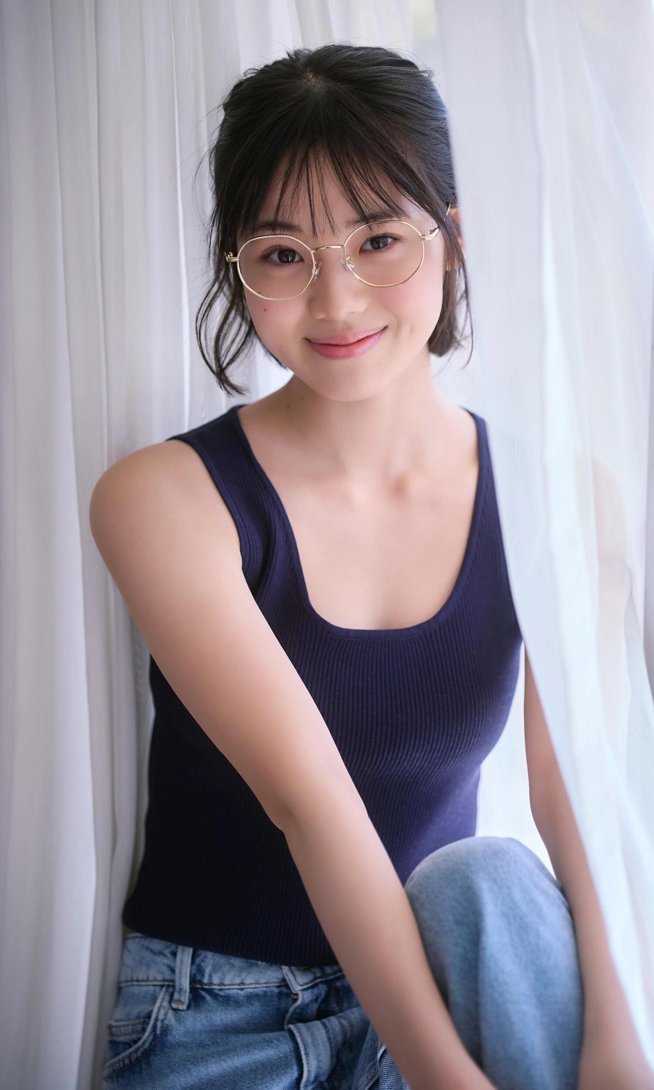 甜美少女风，清新自然，微笑动人！