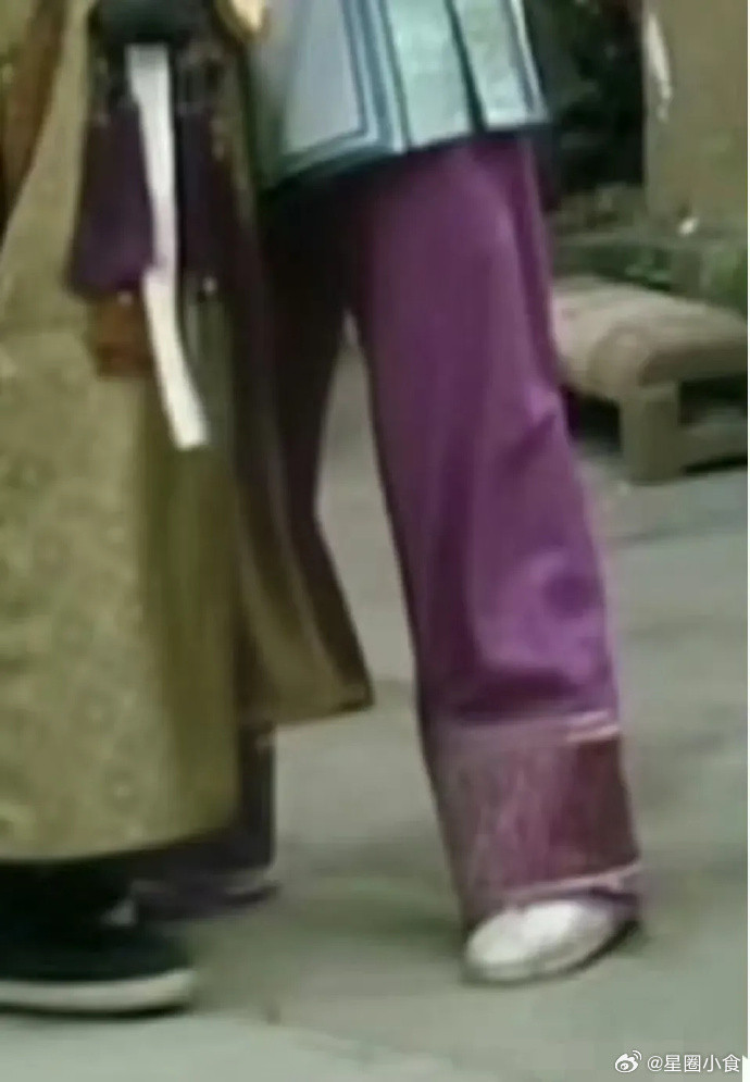 《甄嬛传》浣碧原来这么高啊，抱果郡王居然还需要劈叉