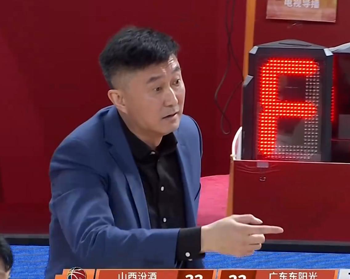 12月28日晚，CBA常规赛广东队客场以95；89轻胜山西队，先看数据：胡明轩