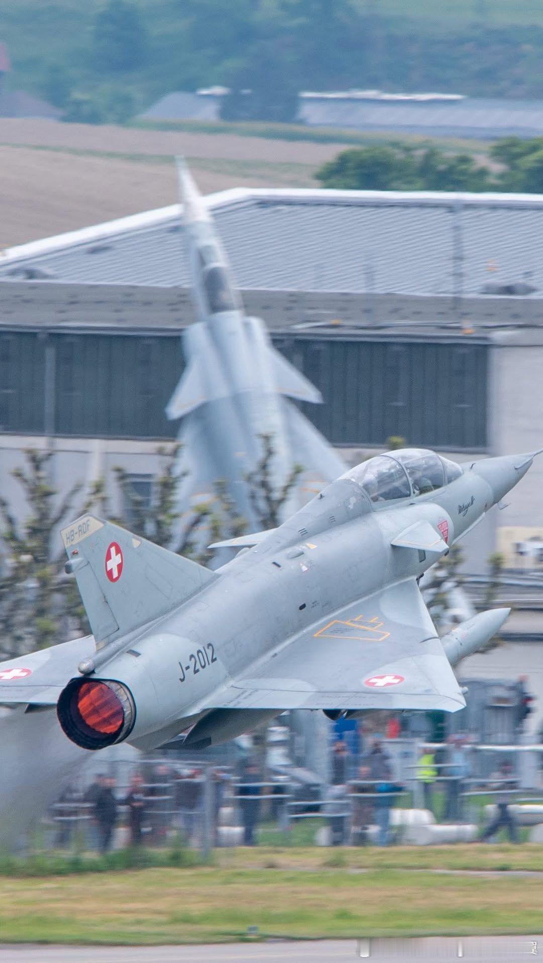 瑞士幻影IIID飞过已被做成标本的单座型​​​