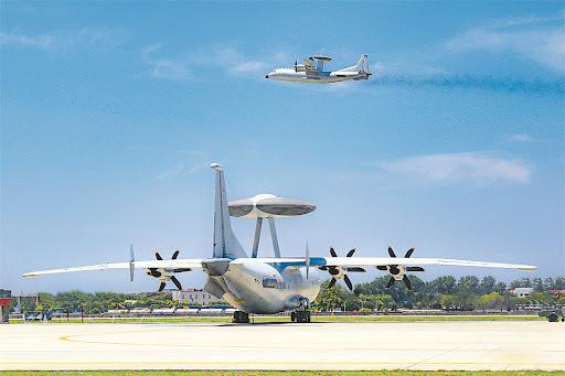 外机挂弹挑衅？运-8反潜机抵近侦察，中国海空斗争进入新阶段12月4号《解放军