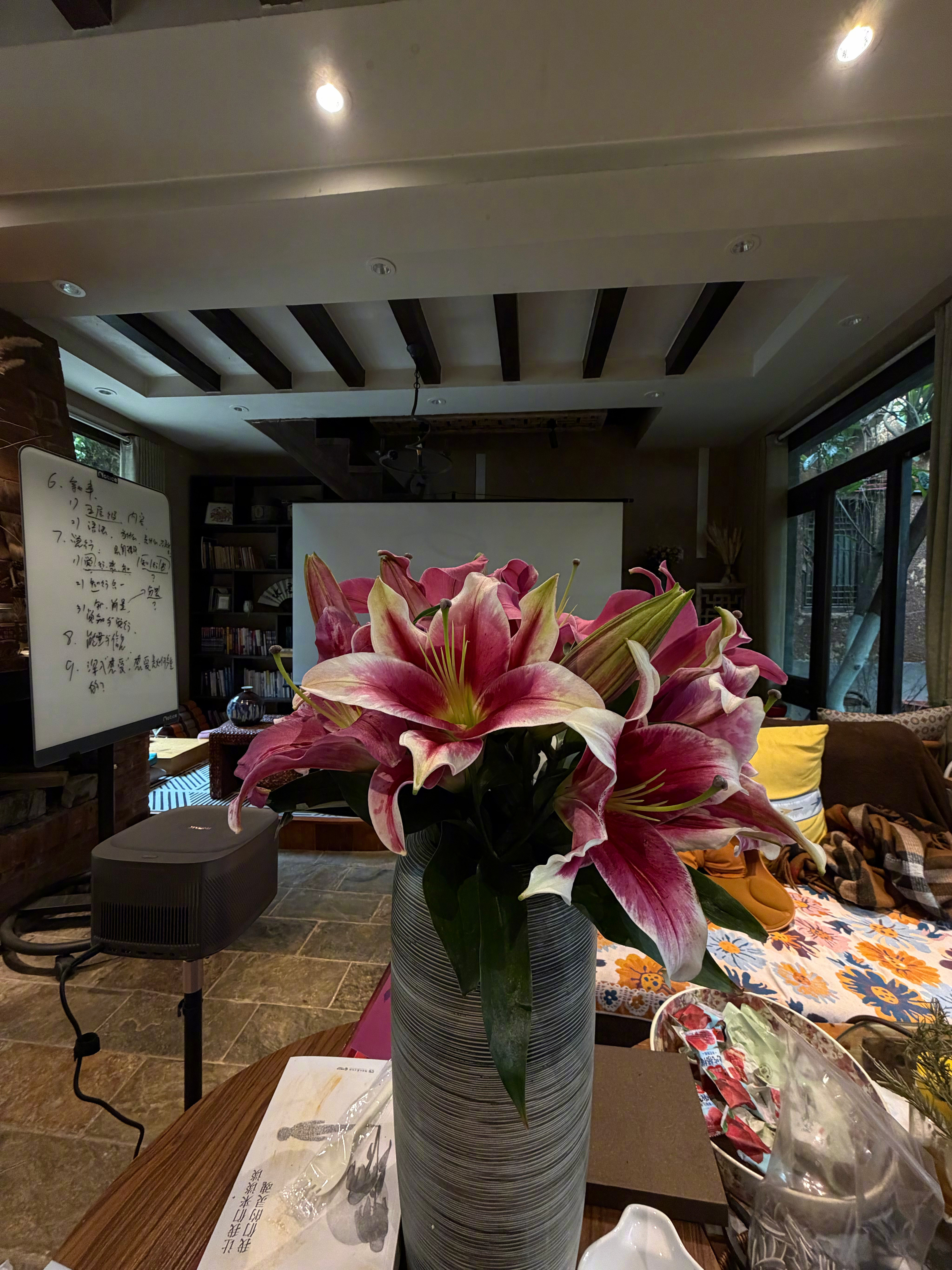 “对别人失望”，源头上的因果并不是别人的言行，而是自己对别人产生了怎样的希望。自