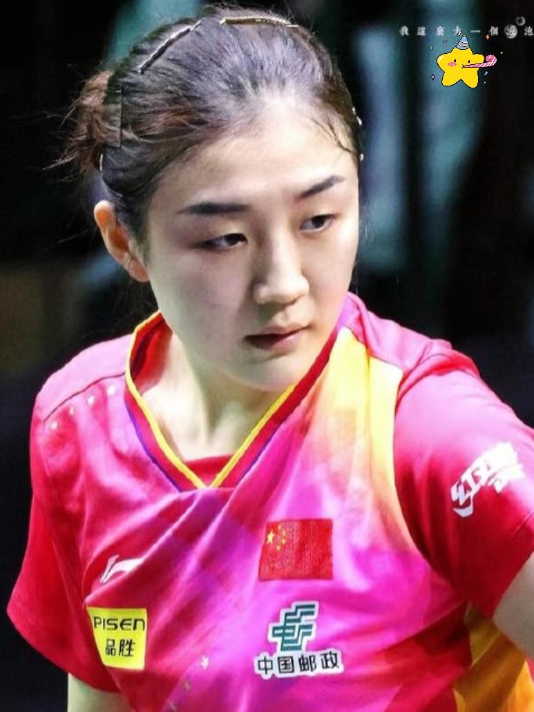 输了0:4，我却更心疼陈梦了！赛后记者问她想对大家说啥，她低着头，轻声说了句