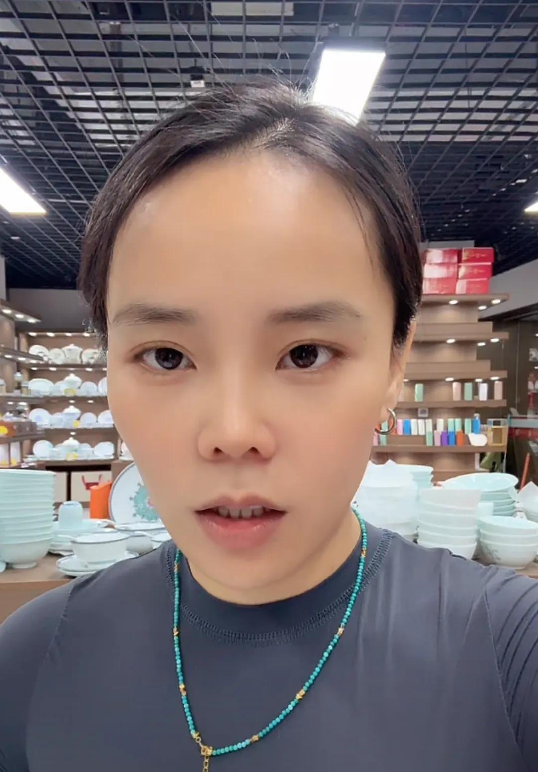 小熊，今天发作品，看了电影南京照相馆有感而发！小熊说，如果我生在那个年代，