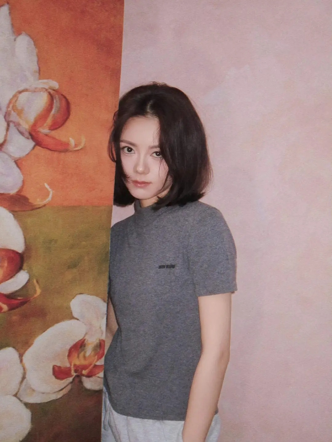 感觉赵今麦还是适合彩色活泼一点的