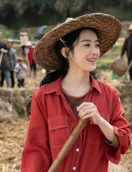 资本这么喜欢赵丽颖不是因为她草根出身好拿捏也不是因为她流量为王热度高而是她