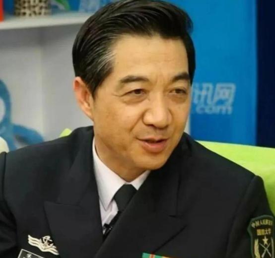 张召忠有句话越品越觉得准——特朗普恐怕是美国最后一位还能让美国GDP压过中国GD