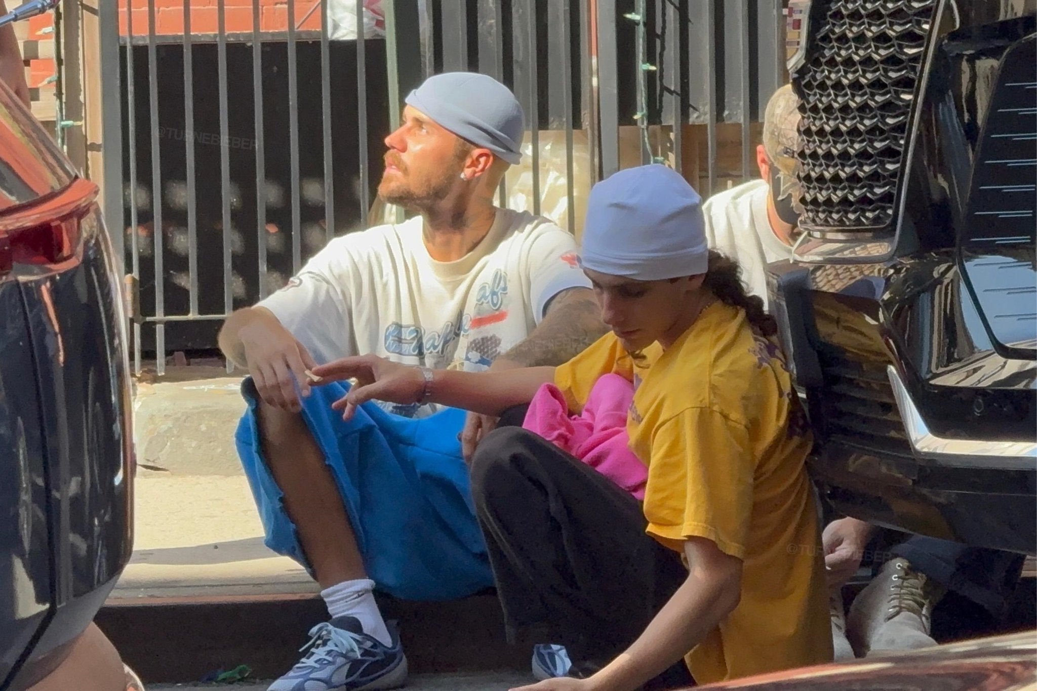 【📸】在纽约外出时被拍到的照片20260720我宝宝干什么都好可爱Justin