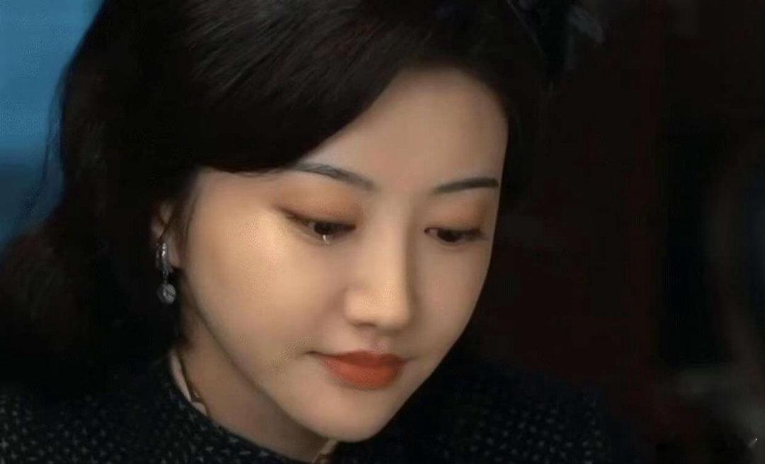 好惨，景甜代言说没就没！向太下场发声，女明星被吃干抹净只是冰山一角​​​