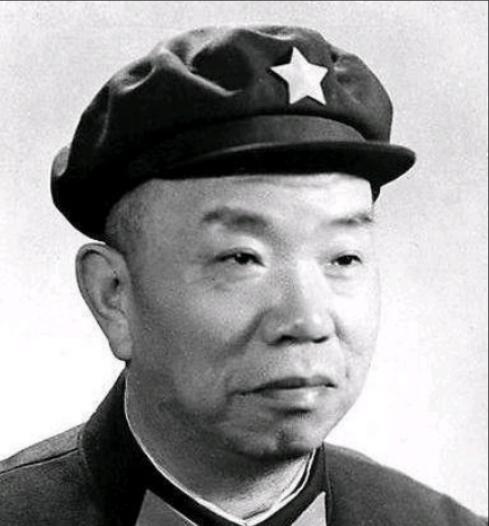 1968年，王树声大将正在机关食堂就餐，见一战士连打五份饭，王树声好奇上前询问，