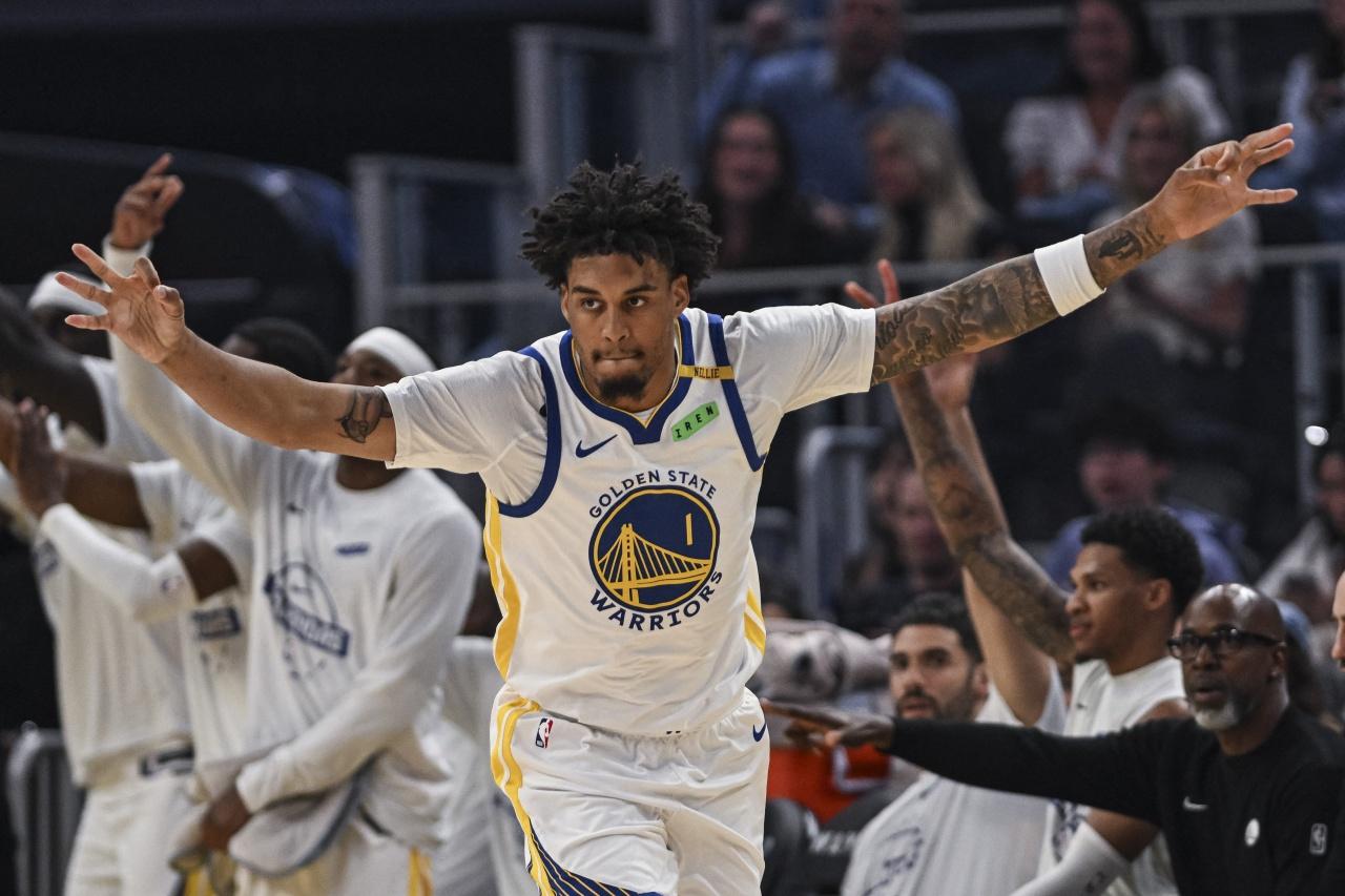 金州勇士真是捡到宝了！在今天结束的一场NBA季前赛中，凭借勇士11号新秀伦德博格