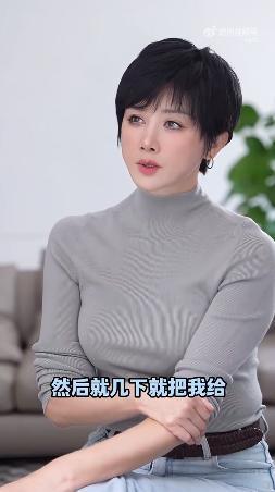 孙菲菲一句“不再装幸福”，这撕掉多少“装人”的遮羞布？明星的生活都是光鲜亮