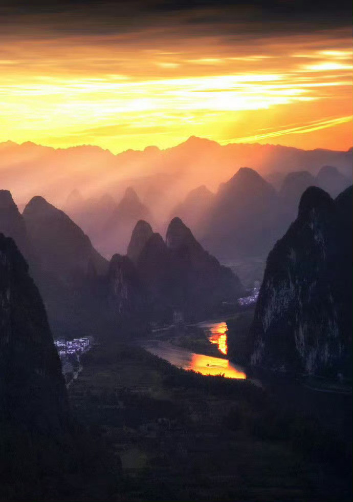 安平仙河，丝毫不输桂林漓江，划开了中越两国边界德天大瀑布、还有和桂林的一样美的明